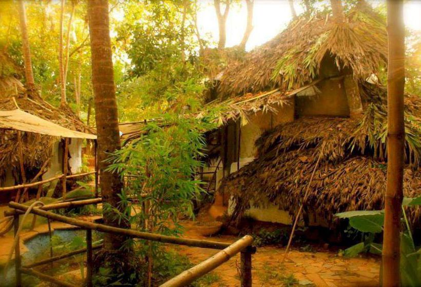 Saraya Art Cafe Bed And Breakfast 16