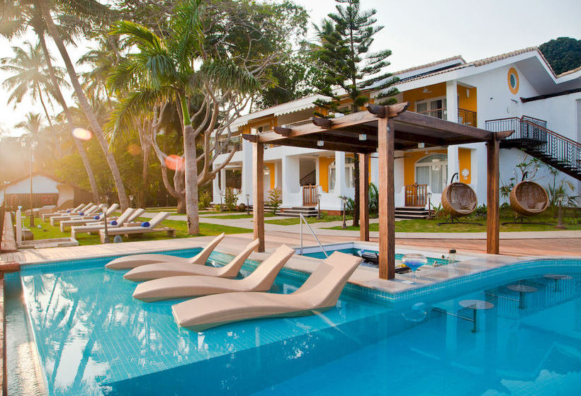 Acron Waterfront Resort 11