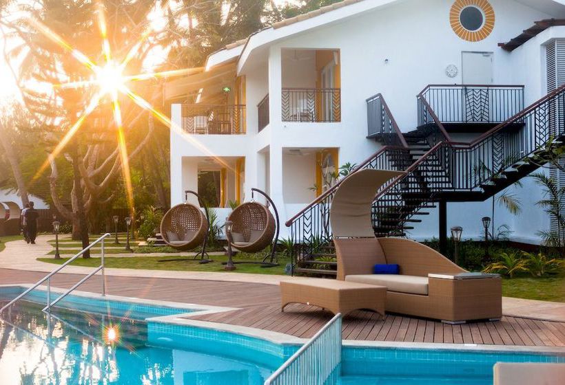 Acron Waterfront Resort 16