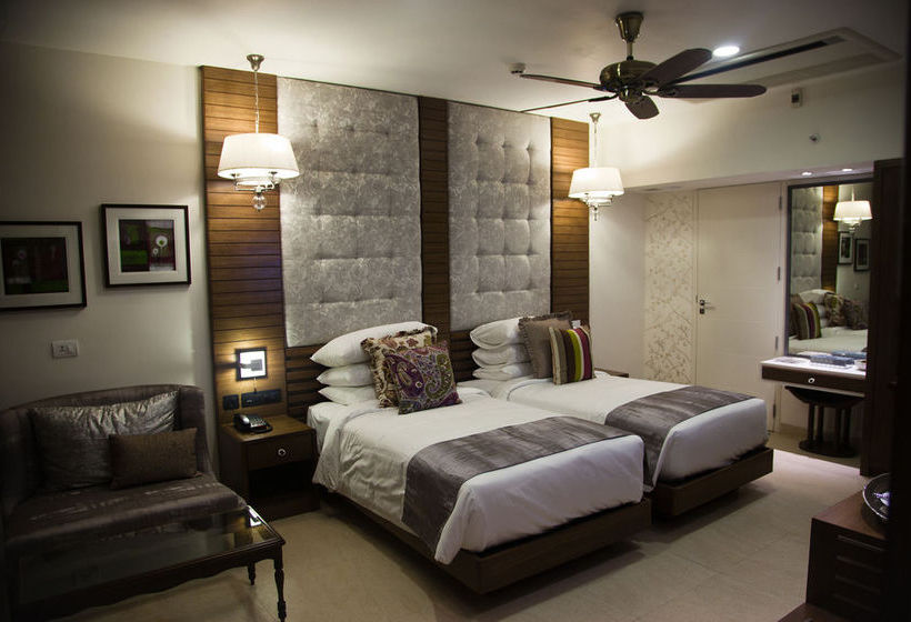 Acron Waterfront Resort 18