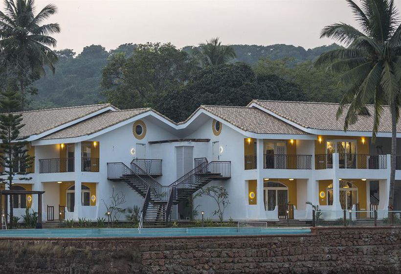 Acron Waterfront Resort 2