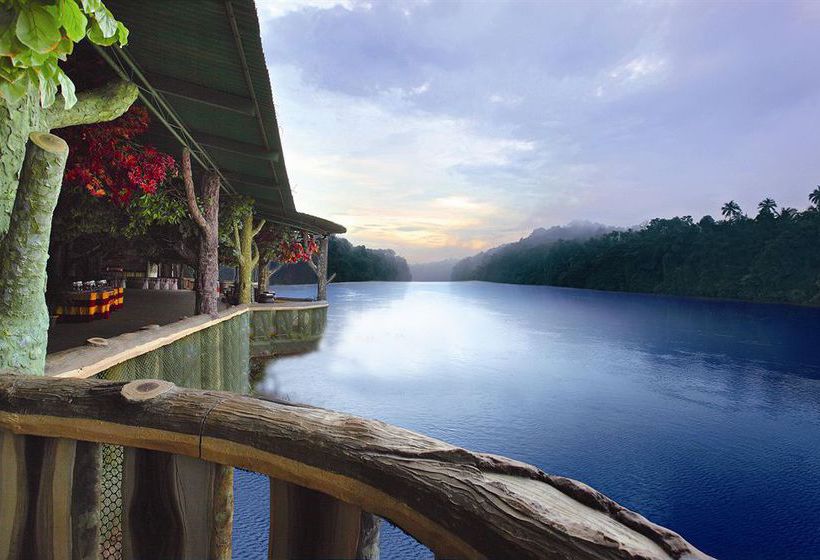 Hotel Emarald Ayurvedic Resort 3