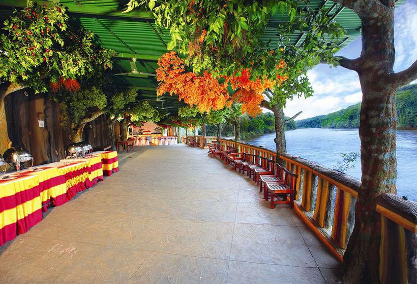 Hotel Emarald Ayurvedic Resort 8