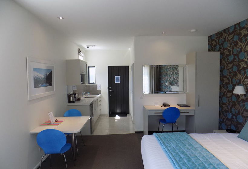 Aoraki Court Motel 8