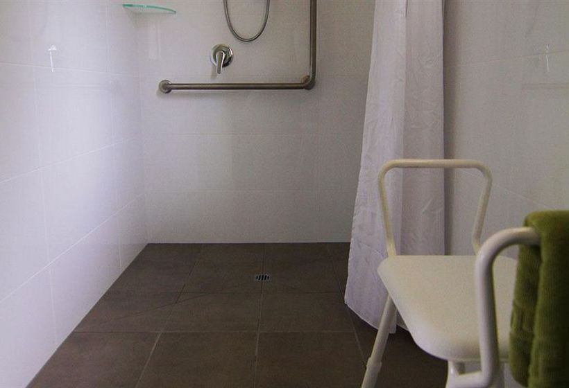 Airport Palms Motel 7