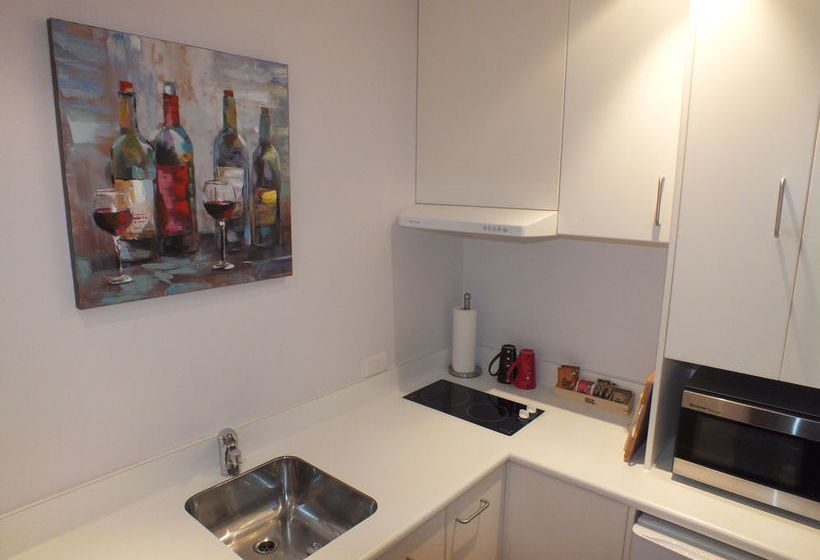 Russell View Apartments 13