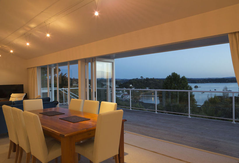 Russell View Apartments 18