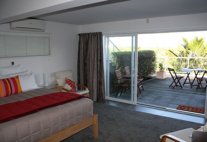 Russell View Apartments 4