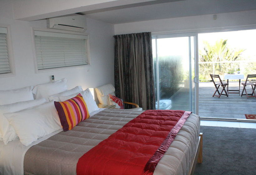 Russell View Apartments 6