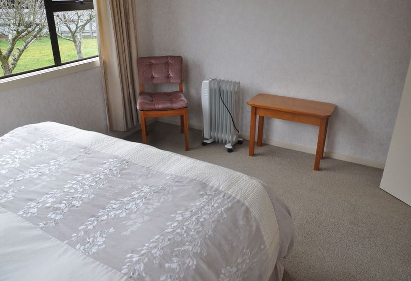 Motel Birchwood Cottages 11