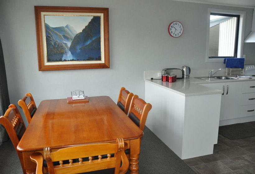 Motel Birchwood Cottages 20