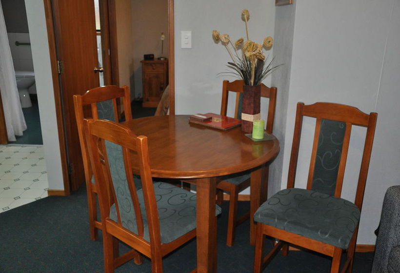 Motel Birchwood Cottages 9