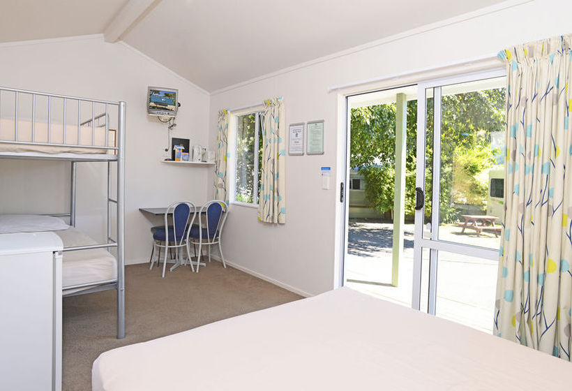 Motel Picton Top10 Holiday Park 11