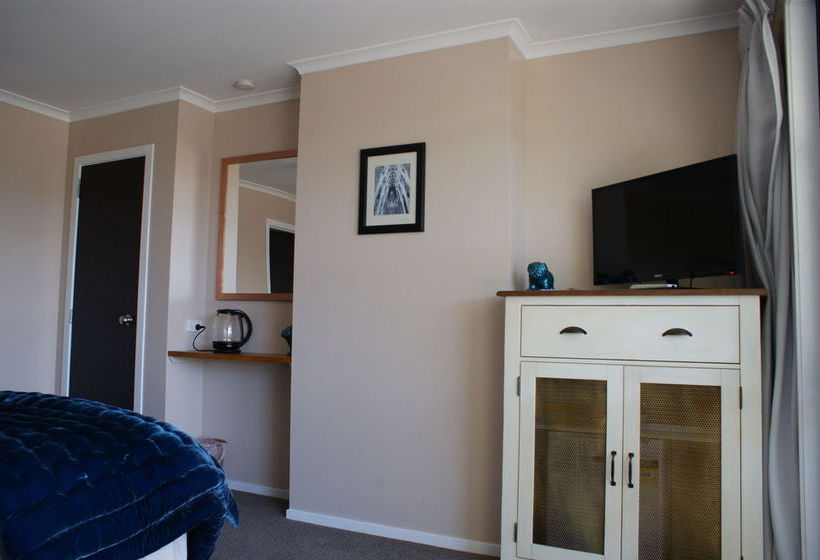 Pension 73 Milton 13