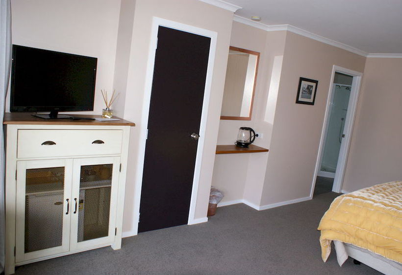 Pension 73 Milton 16