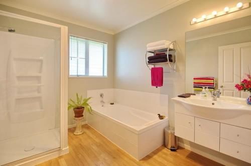 Pension Magnolia Rose Bed & Breakfast 9