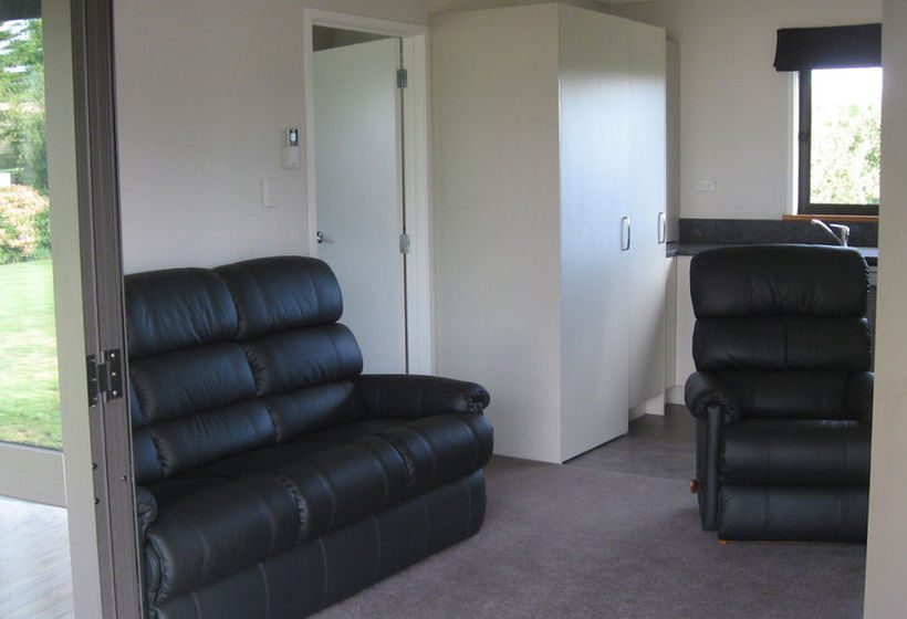 Bluebell Lodge And Cottage 11