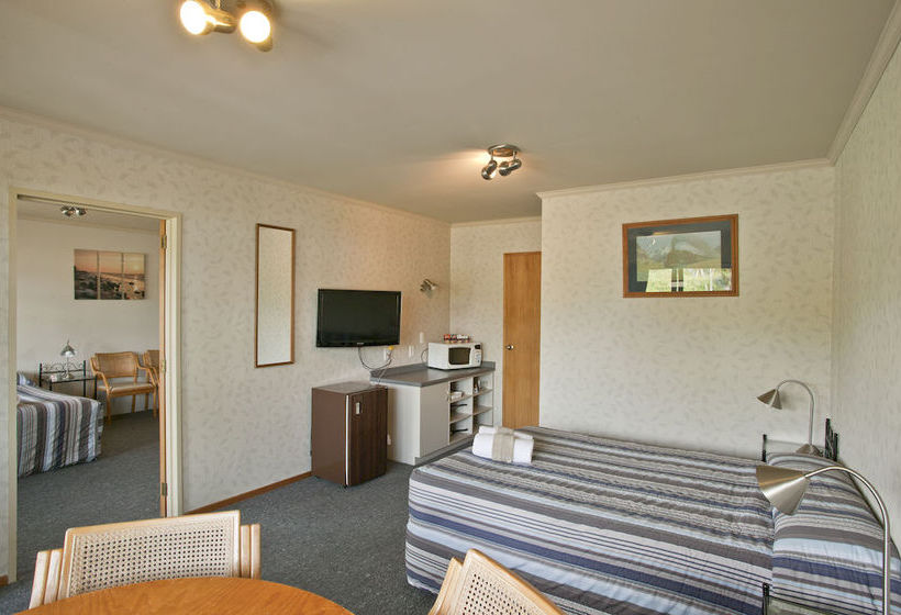 Hotel Te Anau Kiwi Holiday Park 10