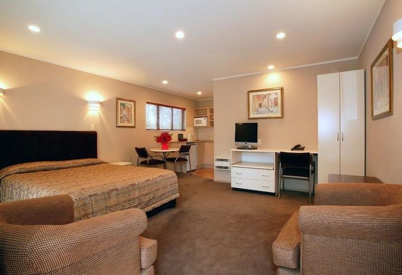 Motel Cornwall Park Motor Inn 9