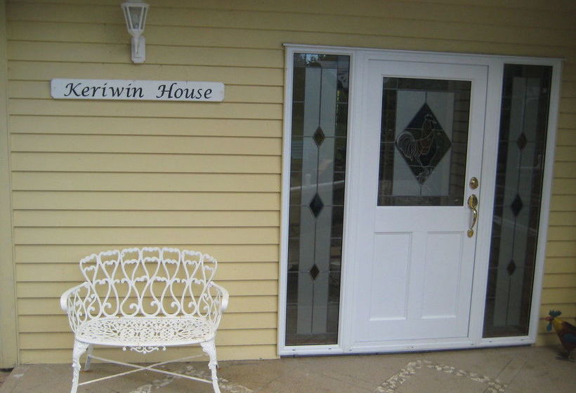 Pensión Keriwin House 1