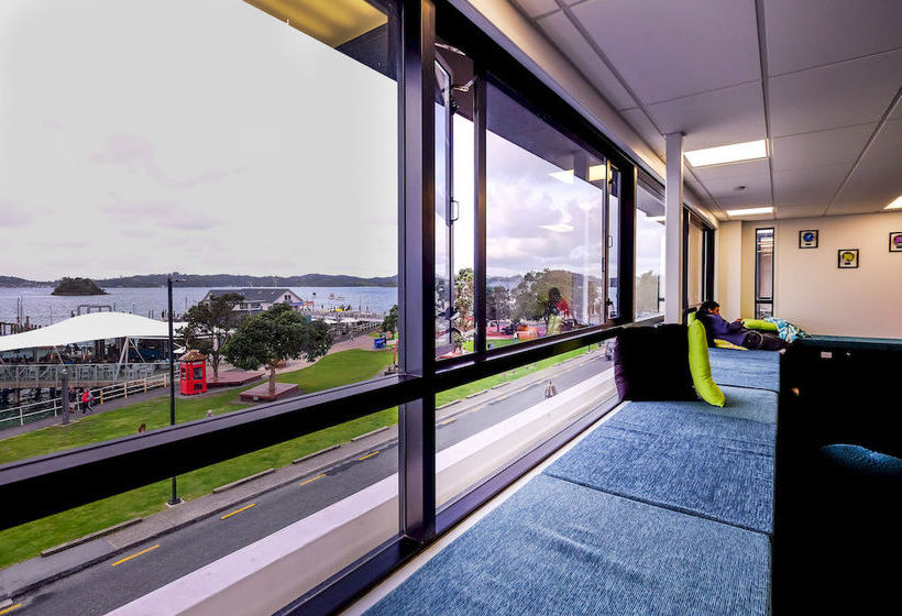 Haka Lodge Paihia Hostel 12