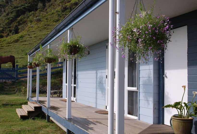 Pension Nightingale Falls Farmstay Retreat 10