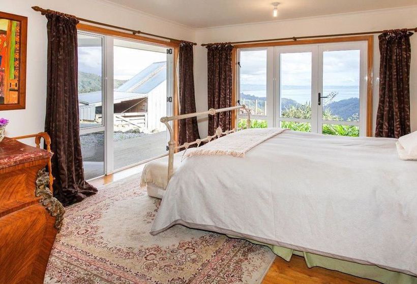 Pension Nightingale Falls Farmstay Retreat 15