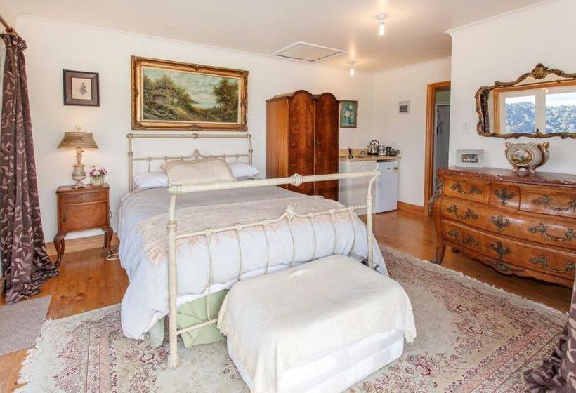 Pension Nightingale Falls Farmstay Retreat 16