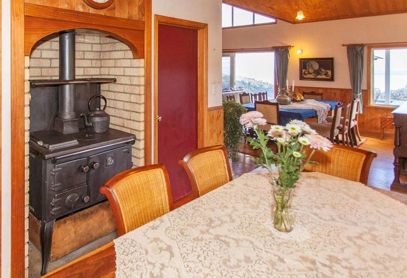 Pension Nightingale Falls Farmstay Retreat 2