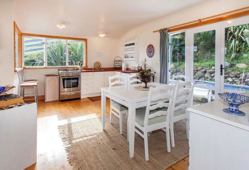 Pension Nightingale Falls Farmstay Retreat 6