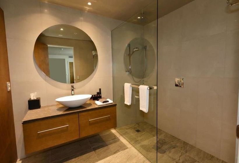 Hotel Distinction Dunedin 14