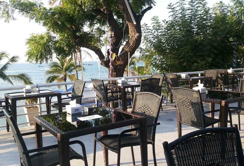 Hotel Nautical Inn 19