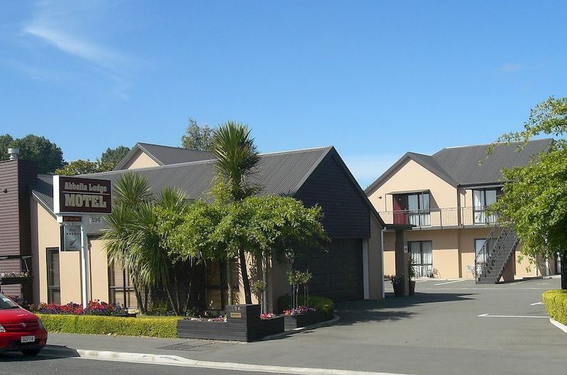 Abbella Lodge Motel