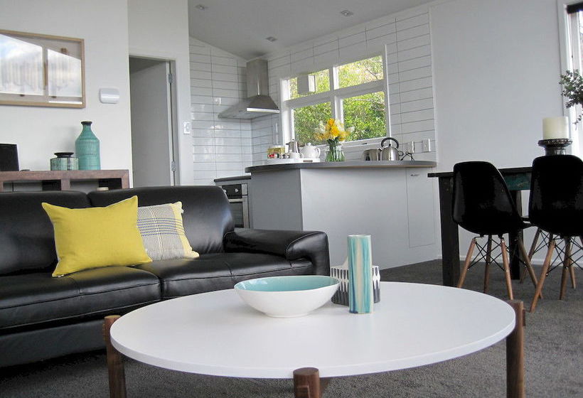 Acorns Wellington Apartment 4