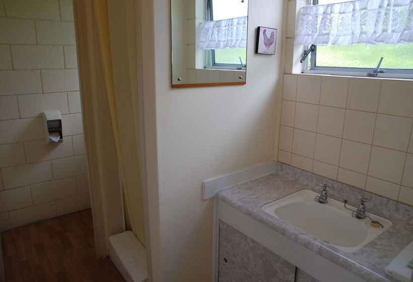 Manhattan Lodge Motel 16