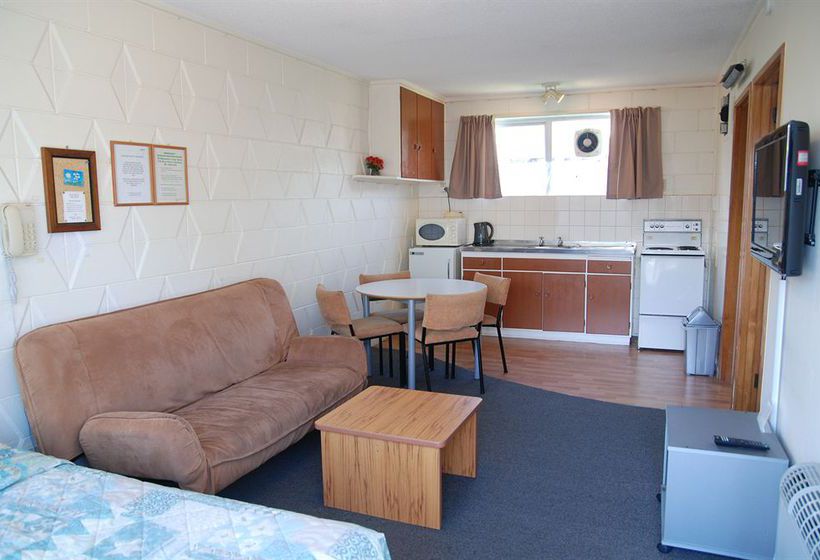 Manhattan Lodge Motel 3