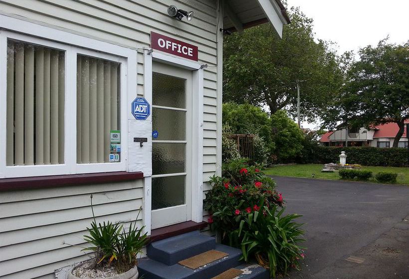 Manhattan Lodge Motel 5