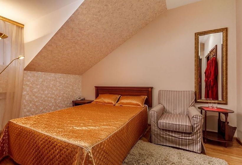 Hotel California Na Pokrovke 4