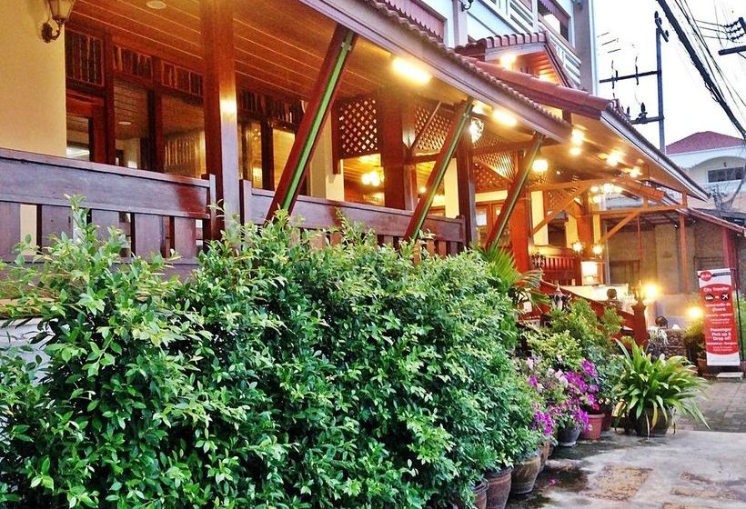 Riverfront Hotel Mukdahan 13