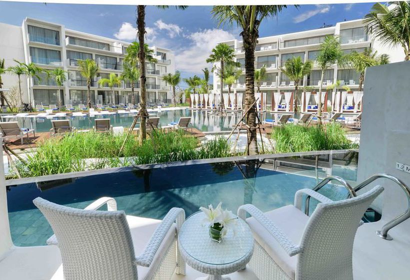 Dream Phuket Hotel & Spa 12