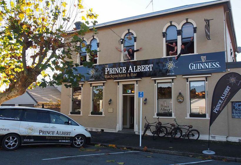 Hostel The Prince Albert Backpackers And Bar 2