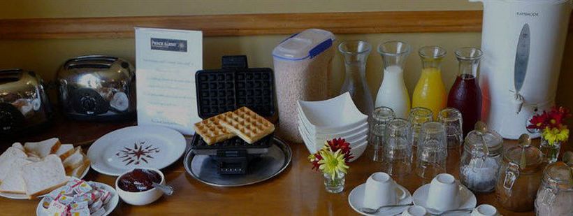 Hostel The Prince Albert Backpackers And Bar 6