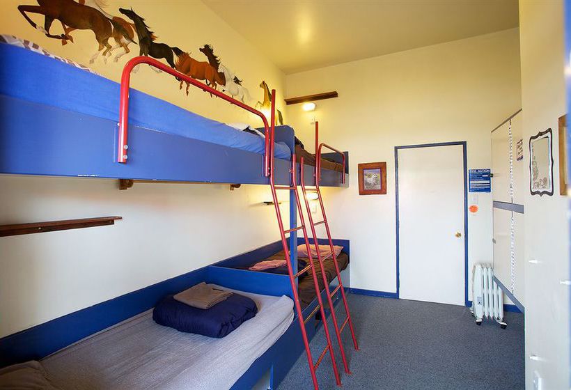 Hostel Stables Lodge Backpackers 4