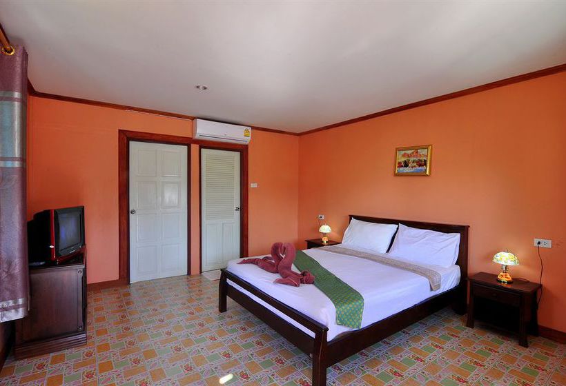 Hotel Phi Phi Sand Sea House 11