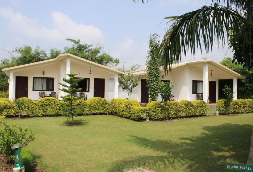 Hotel Oyo Premium Near Jhirna Road Corbett 4