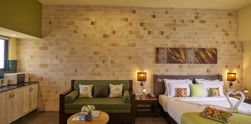 Hotel Club Mahindra Kanha Mandla