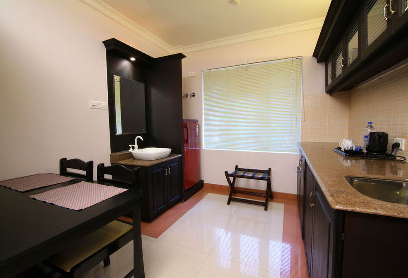 Atlas Airport Hotel Apartment 8