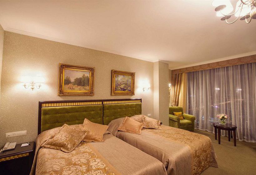 Hotel Vysotsky Sverdlovsk