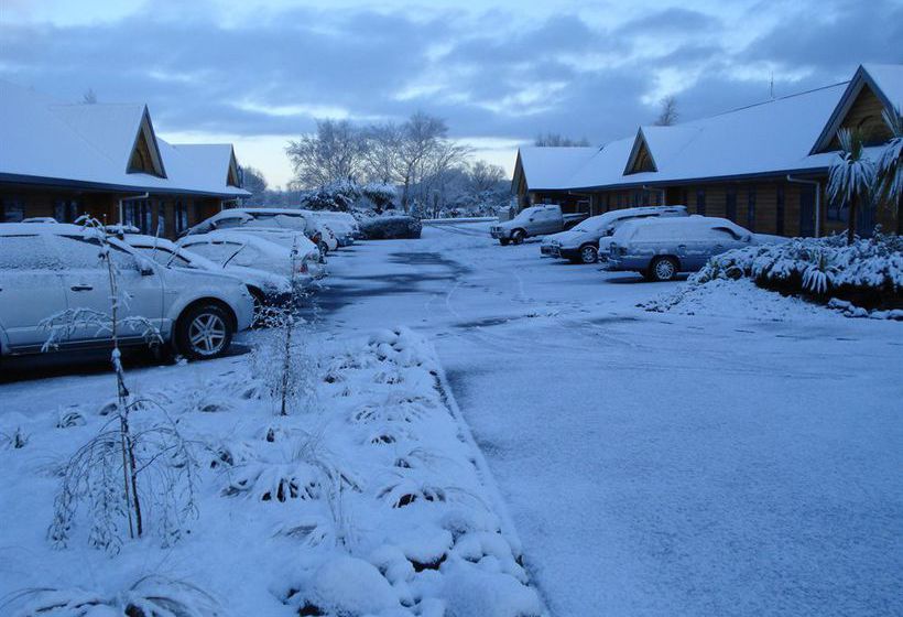 Motel The Peaks Motor Inn 1