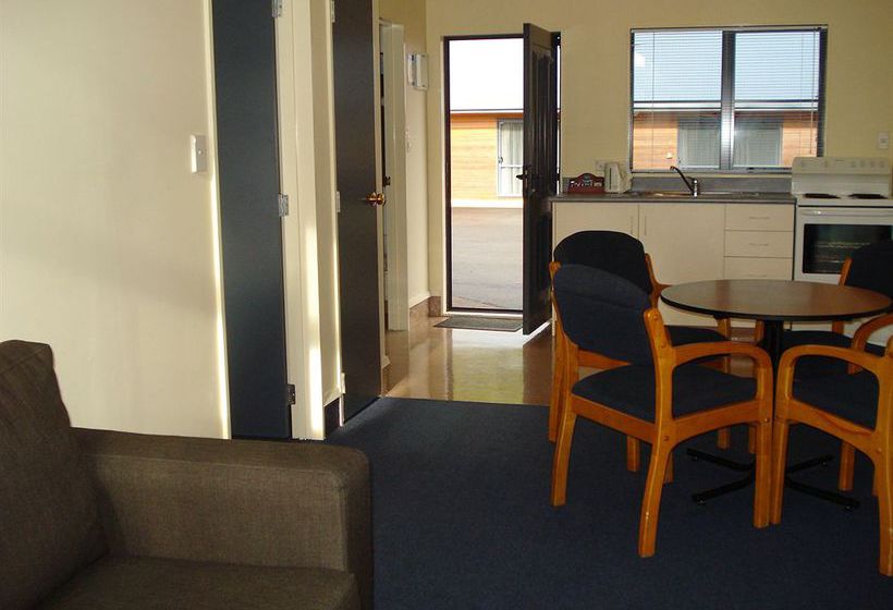 Motel The Peaks Motor Inn 10